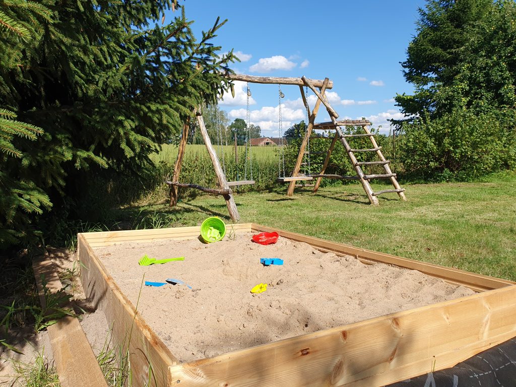 świetloca + podwórko